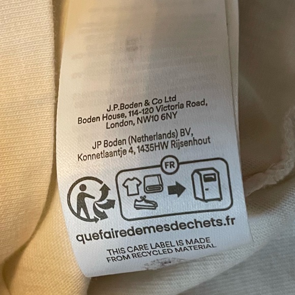 Cute mini Boden tee says ‘Solar Power’ size‎ 2-3T - Picture 4 of 5